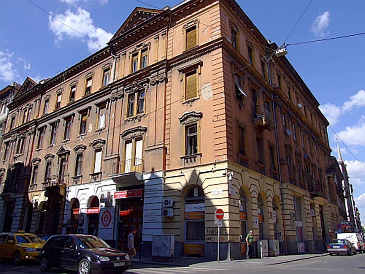 Free Parking Sega Rally Apartment Budapeşte Dış mekan fotoğraf